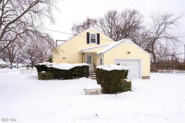 401 Louisiana Avenue, Elyria, OH 44035