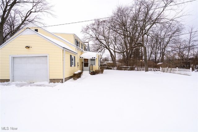 401 Louisiana Avenue, Elyria, OH 44035