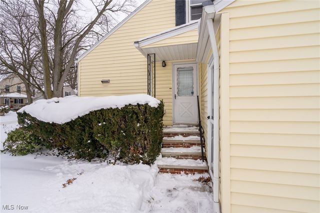 401 Louisiana Avenue, Elyria, OH 44035