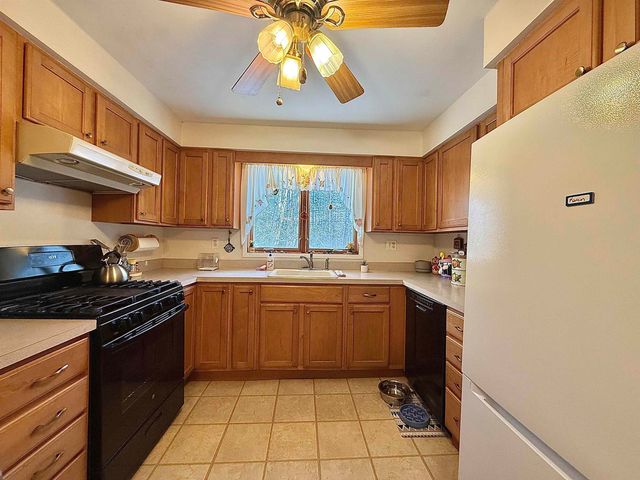 1529 Belmont Road, Mount Holly, VT 05730