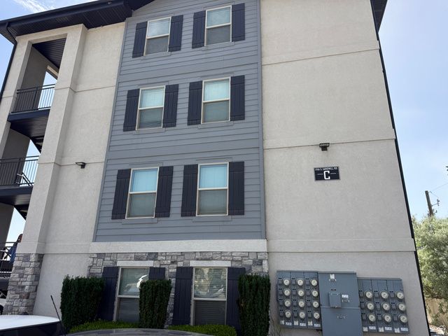 1700 S SANDHILL, Orem, UT 84058