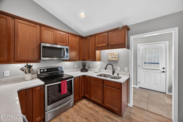 4066 Cumberland Lakes Drive, Monterey, TN 38574