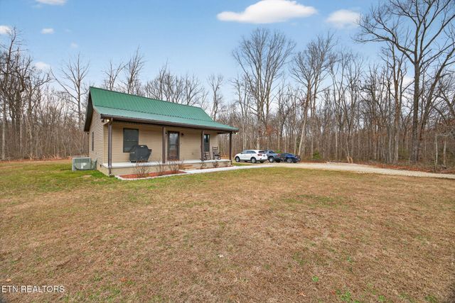 4066 Cumberland Lakes Drive, Monterey, TN 38574