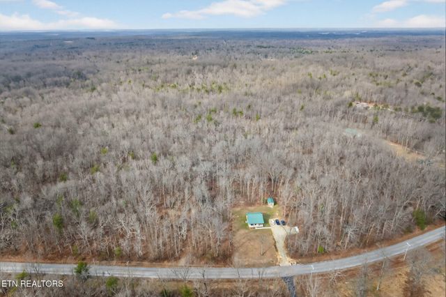 4066 Cumberland Lakes Drive, Monterey, TN 38574