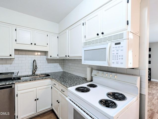 2610 Masonboro Court E6, Raleigh, NC 27604