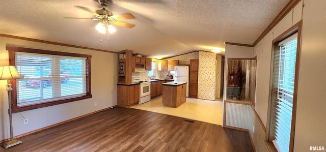 210 E Old Plank Rd Road, Chester, IL 62233