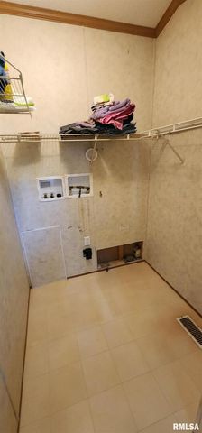 210 E Old Plank Rd Road, Chester, IL 62233