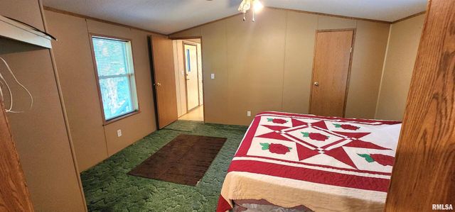 210 E Old Plank Rd Road, Chester, IL 62233