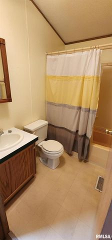 210 E Old Plank Rd Road, Chester, IL 62233