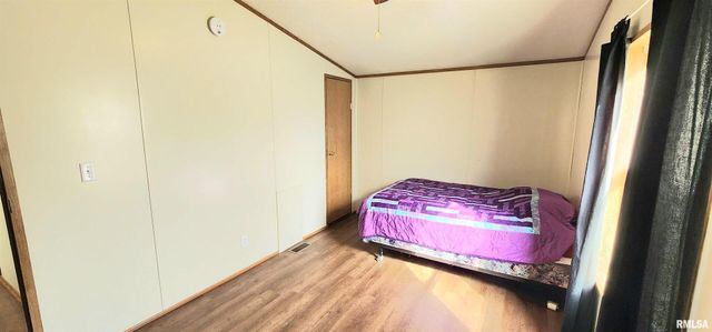 210 E Old Plank Rd Road, Chester, IL 62233