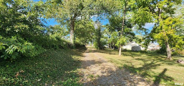 210 E Old Plank Rd Road, Chester, IL 62233