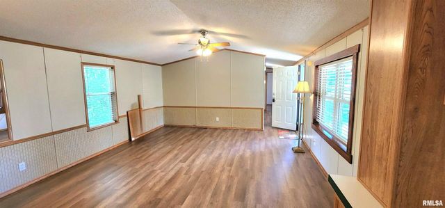 210 E Old Plank Rd Road, Chester, IL 62233