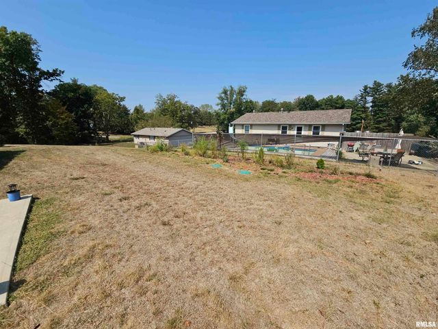 6 BROOKHAVEN Drive, Mt Vernon, IL 62864