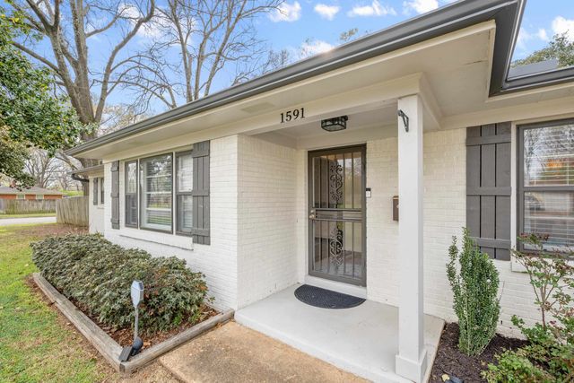 1591 WHITEWATER RD, Memphis, TN 38117