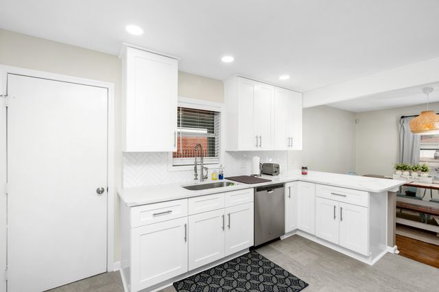 1591 WHITEWATER RD, Memphis, TN 38117