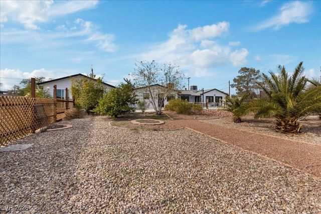 2254 Red Rock Street, Las Vegas, NV 89146