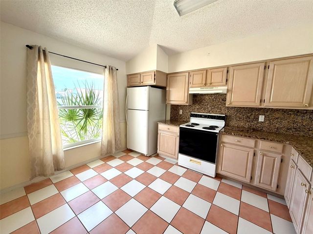 2705 CHATHAM CIRCLE, Kissimmee, FL 34746