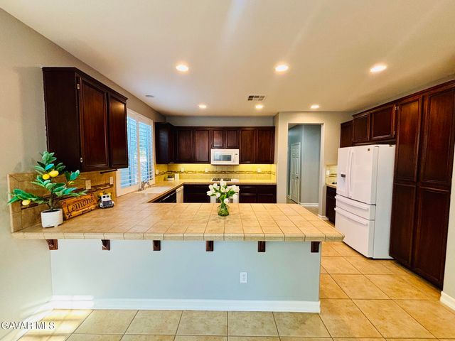 44639 W 31st Street, Lancaster, CA 93536