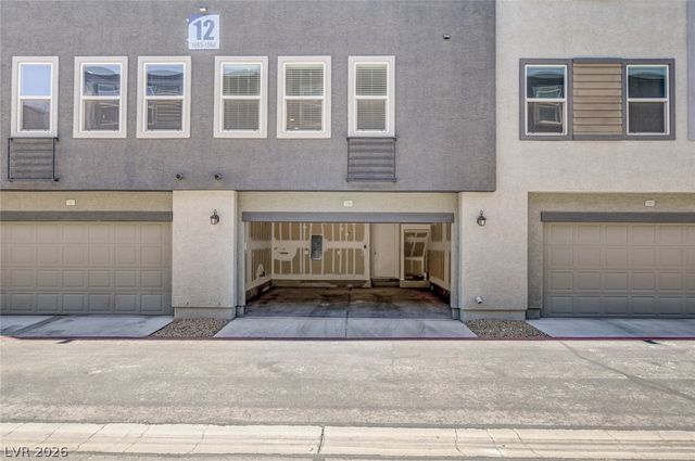 9050 West Tropicana Avenue 1066, Las Vegas, NV 89147