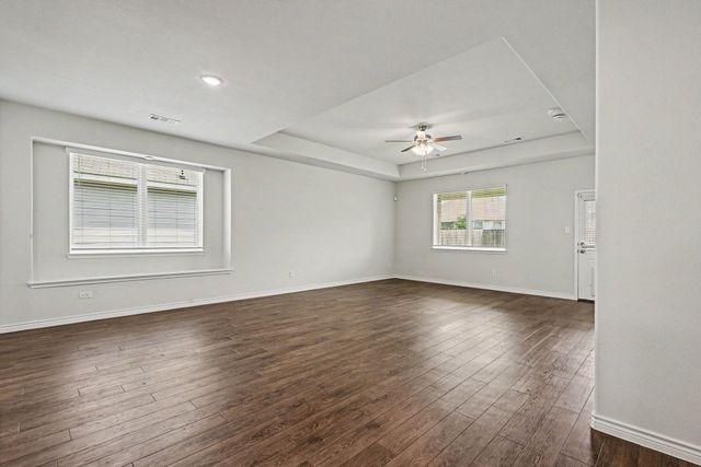 9828 Dynamics Drive, Fort Worth, TX 76179
