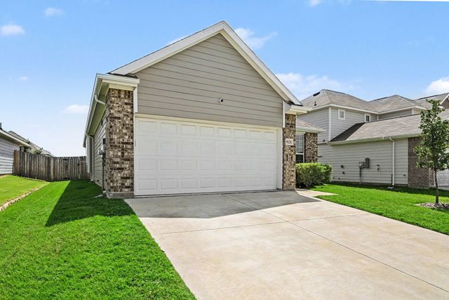 9828 Dynamics Drive, Fort Worth, TX 76179