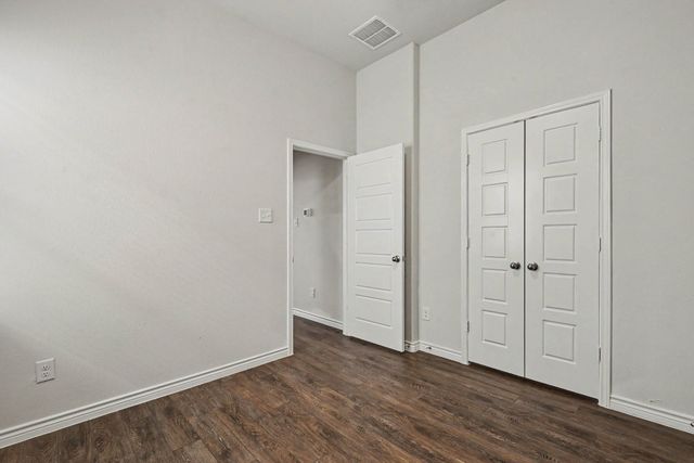 9828 Dynamics Drive, Fort Worth, TX 76179