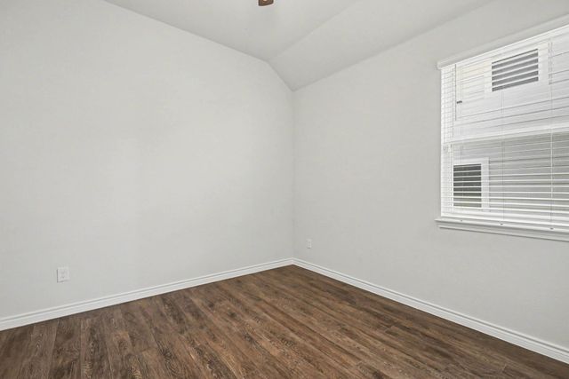 9828 Dynamics Drive, Fort Worth, TX 76179