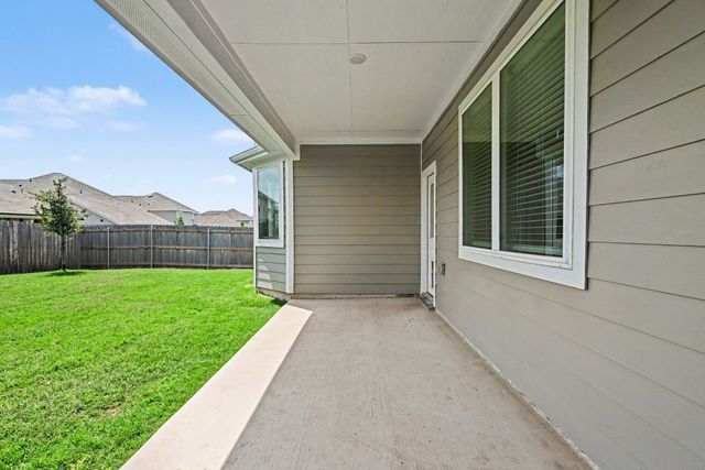 9828 Dynamics Drive, Fort Worth, TX 76179
