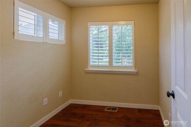 2027 Stillwater Avenue NW, Olympia, WA 98502
