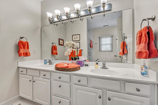 3345 Kingsbury CIR, Roanoke, VA 24014