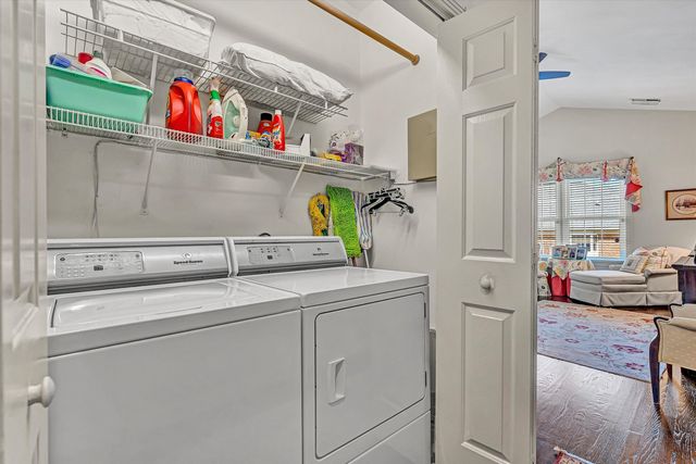 3345 Kingsbury CIR, Roanoke, VA 24014