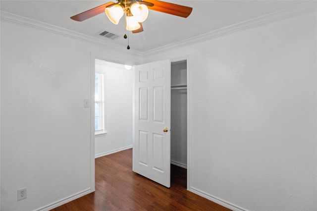 2701 Almendares Avenue, Pasadena, TX 77506