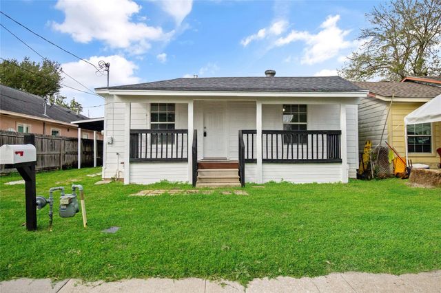 2701 Almendares Avenue, Pasadena, TX 77506