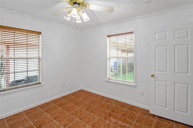 2701 Almendares Avenue, Pasadena, TX 77506