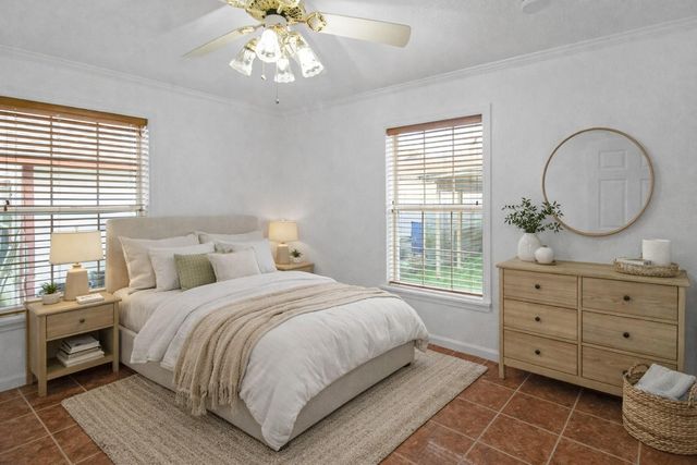 2701 Almendares Avenue, Pasadena, TX 77506