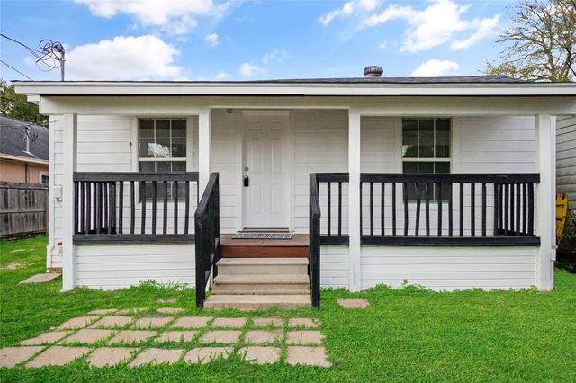 2701 Almendares Avenue, Pasadena, TX 77506