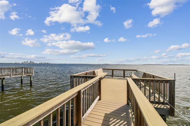 2802 BAYPOINTE CIRCLE, Tampa, FL 33611