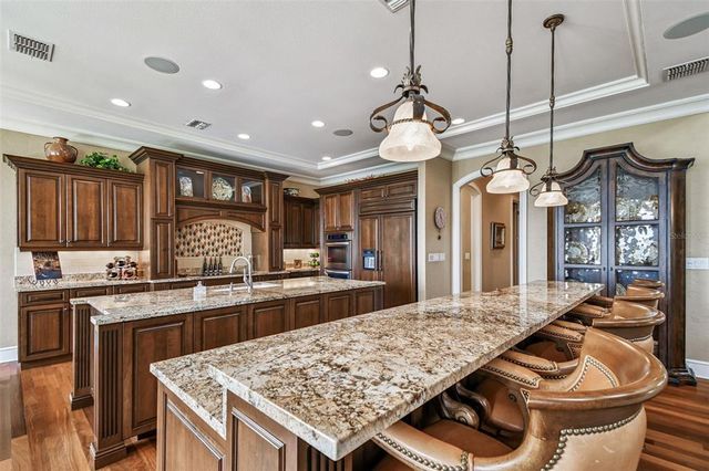 2802 BAYPOINTE CIRCLE, Tampa, FL 33611
