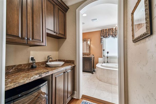 2802 BAYPOINTE CIRCLE, Tampa, FL 33611