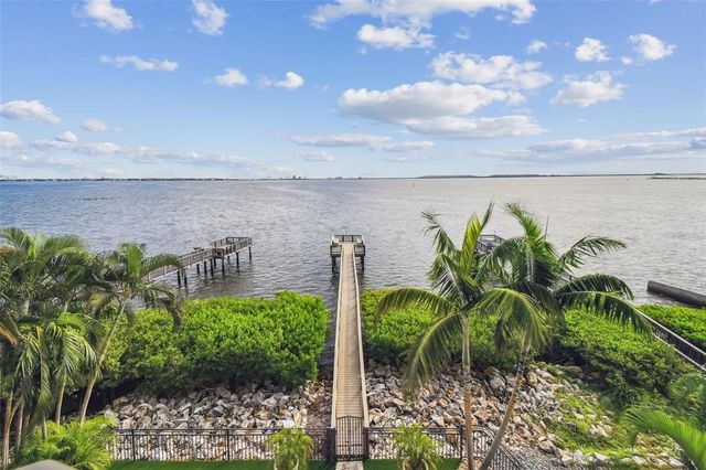 2802 BAYPOINTE CIRCLE, Tampa, FL 33611