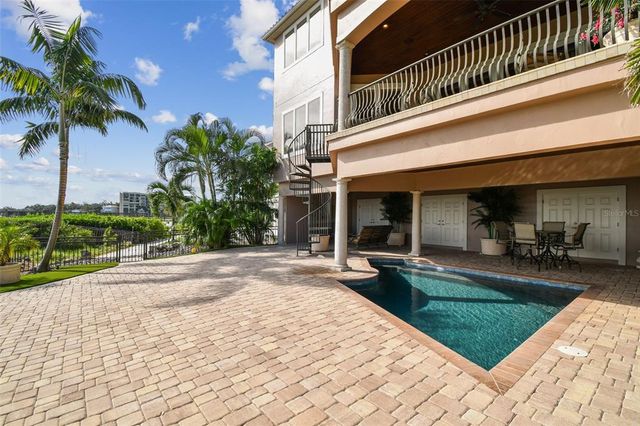 2802 BAYPOINTE CIRCLE, Tampa, FL 33611