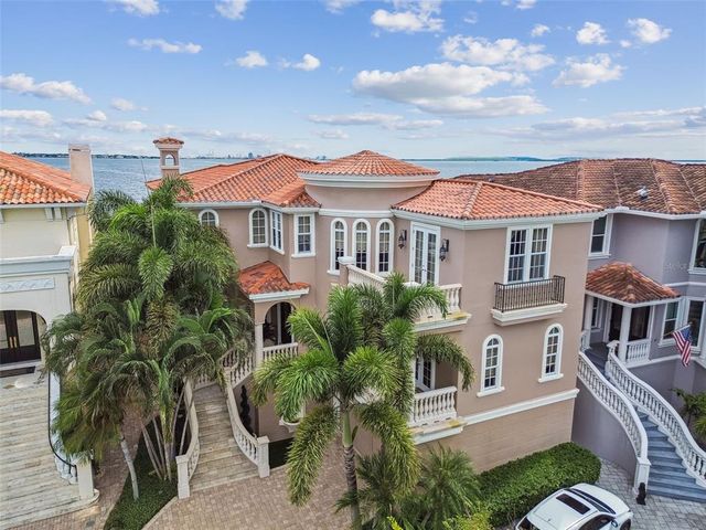 2802 BAYPOINTE CIRCLE, Tampa, FL 33611