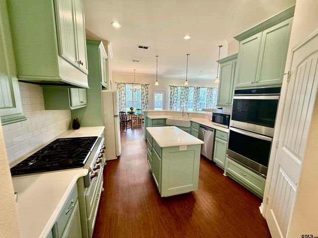 21547 Castle Rock Cir, Bullard, TX 75757