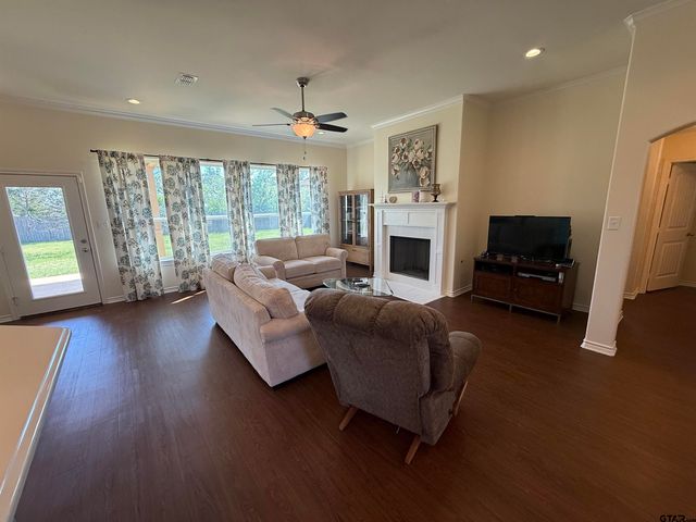 21547 Castle Rock Cir, Bullard, TX 75757