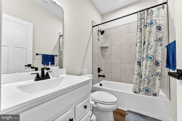 39 SAGE WAY, Mt Laurel, NJ 08054