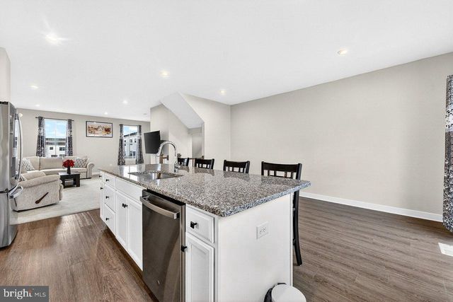 39 SAGE WAY, Mt Laurel, NJ 08054