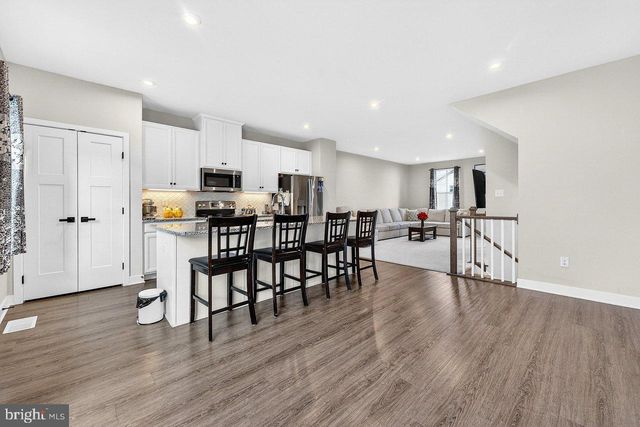 39 SAGE WAY, Mt Laurel, NJ 08054