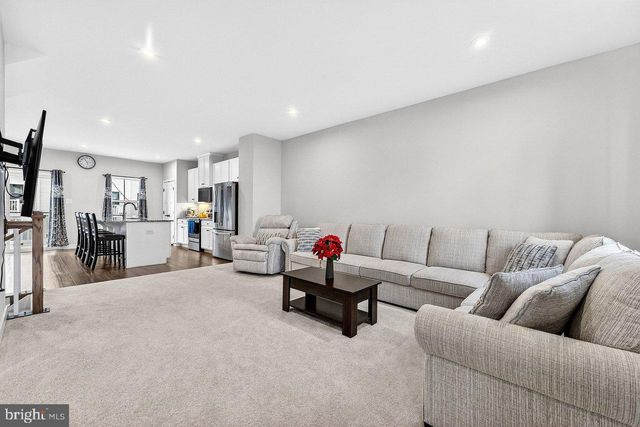 39 SAGE WAY, Mt Laurel, NJ 08054