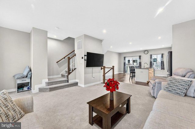 39 SAGE WAY, Mt Laurel, NJ 08054