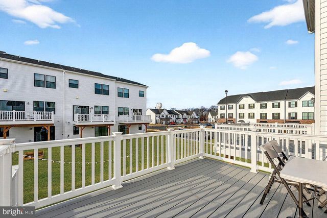39 SAGE WAY, Mt Laurel, NJ 08054